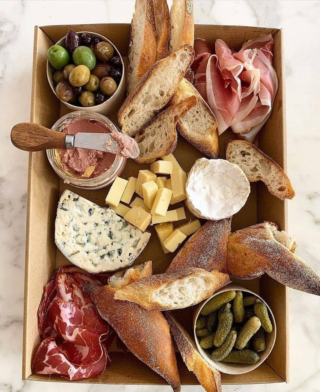 Post 7 by Tentation Fromage on Instagram (image)