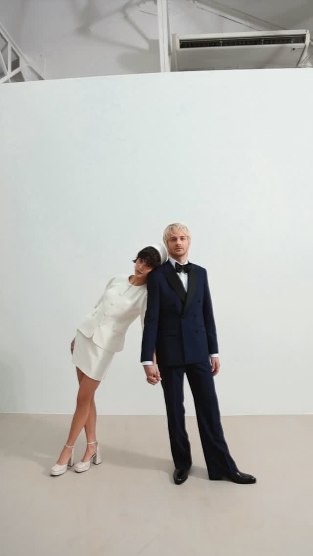 Post 6 by Uni Paris on Instagram (video)