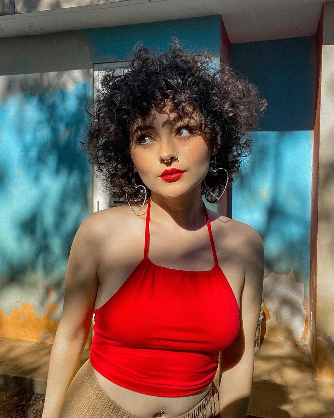 Post 10 by 𝓕𝓻𝓪𝓷𝓬𝓮𝓼 • Curls & Beauty on Instagram (carousel)