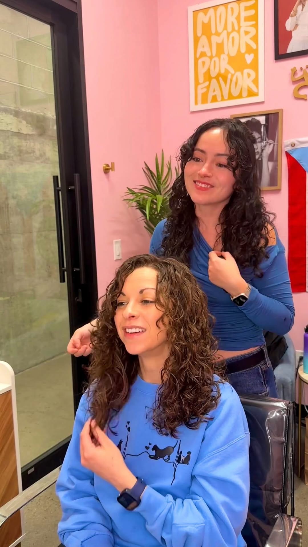 Post 2 by 𝓕𝓻𝓪𝓷𝓬𝓮𝓼 • Curls & Beauty on Instagram (video)