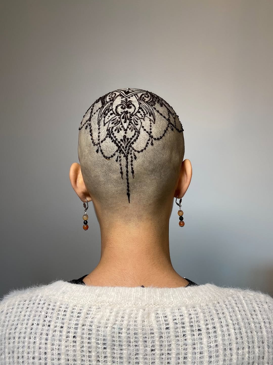 Post 2 by 𝐊𝐀𝐀𝐌𝐌𝐈𝐈🪞𝐒𝐀𝐋𝐎𝐍 𝐃𝐄 𝐁𝐄𝐀𝐔𝐓𝐄́ on Instagram (carousel)