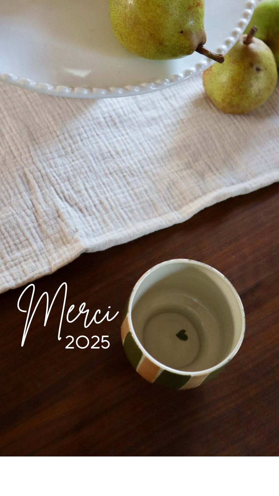 Post 6 by Maisonpoumpoum - Accessoires cousus en France on Instagram (video)