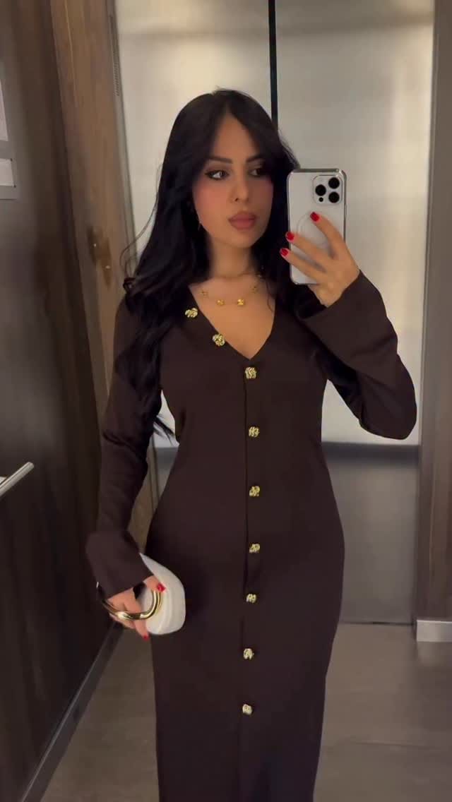 Post 5 by Lü glam on Instagram (video)