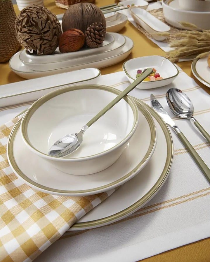 Post 3 by ELLE Decor Collection on Instagram (carousel)