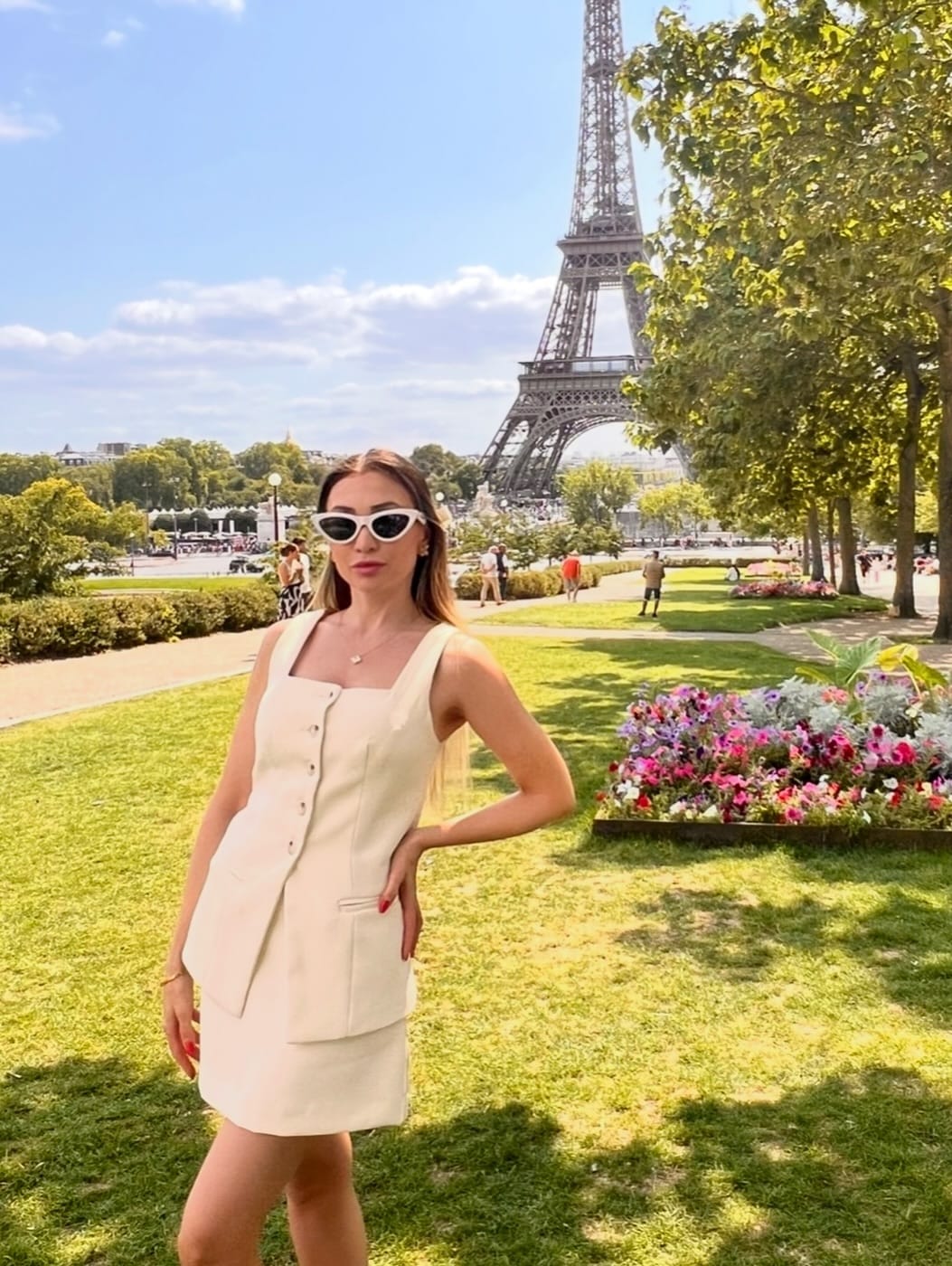 Post 5 by Iryna Schmitz on Instagram (carousel)