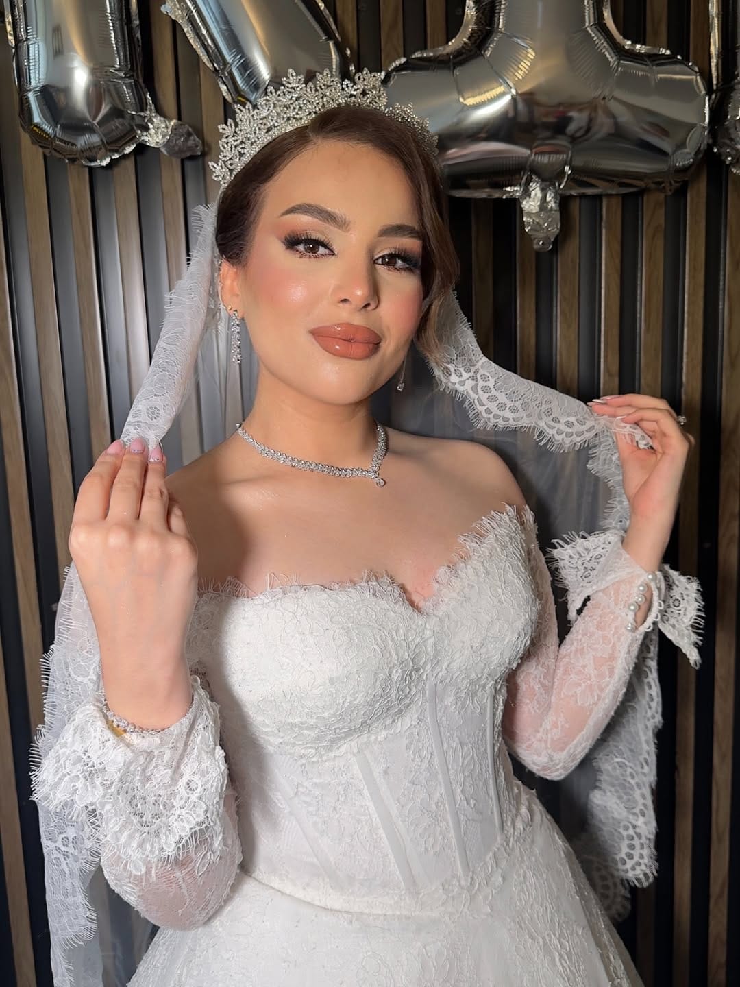 Post 6 by خبيرة مكياج + تركيب رموش وليفتنغ 🫶🏻 on Instagram (carousel)
