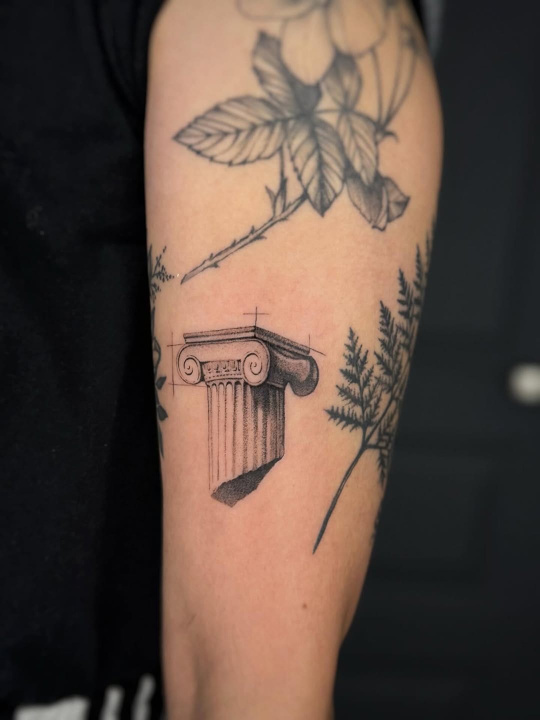 Post 2 by Eléonore Giraud on Instagram (carousel)