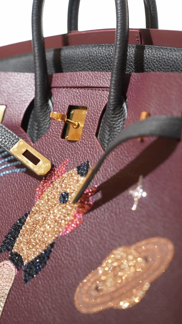 Post 5 by LeBag Paris on Instagram (video)