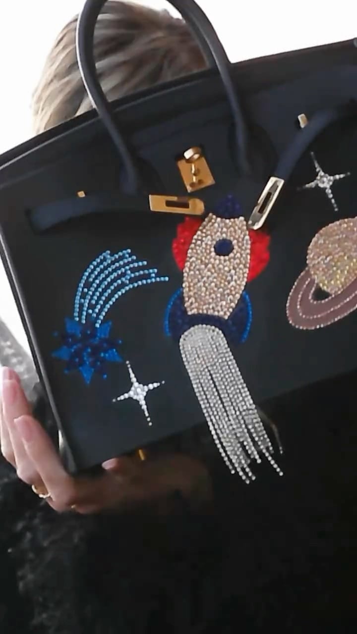 Post 3 by LeBag Paris on Instagram (video)