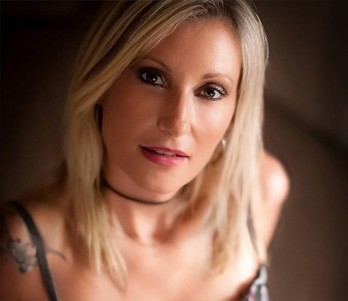 Post 10 by Sonia Fabienne on Instagram (image)