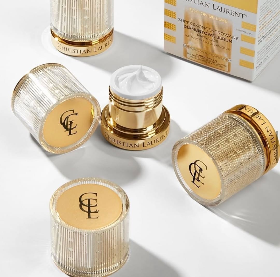 Post 2 by Magazinul de Make-Up on Instagram (image)