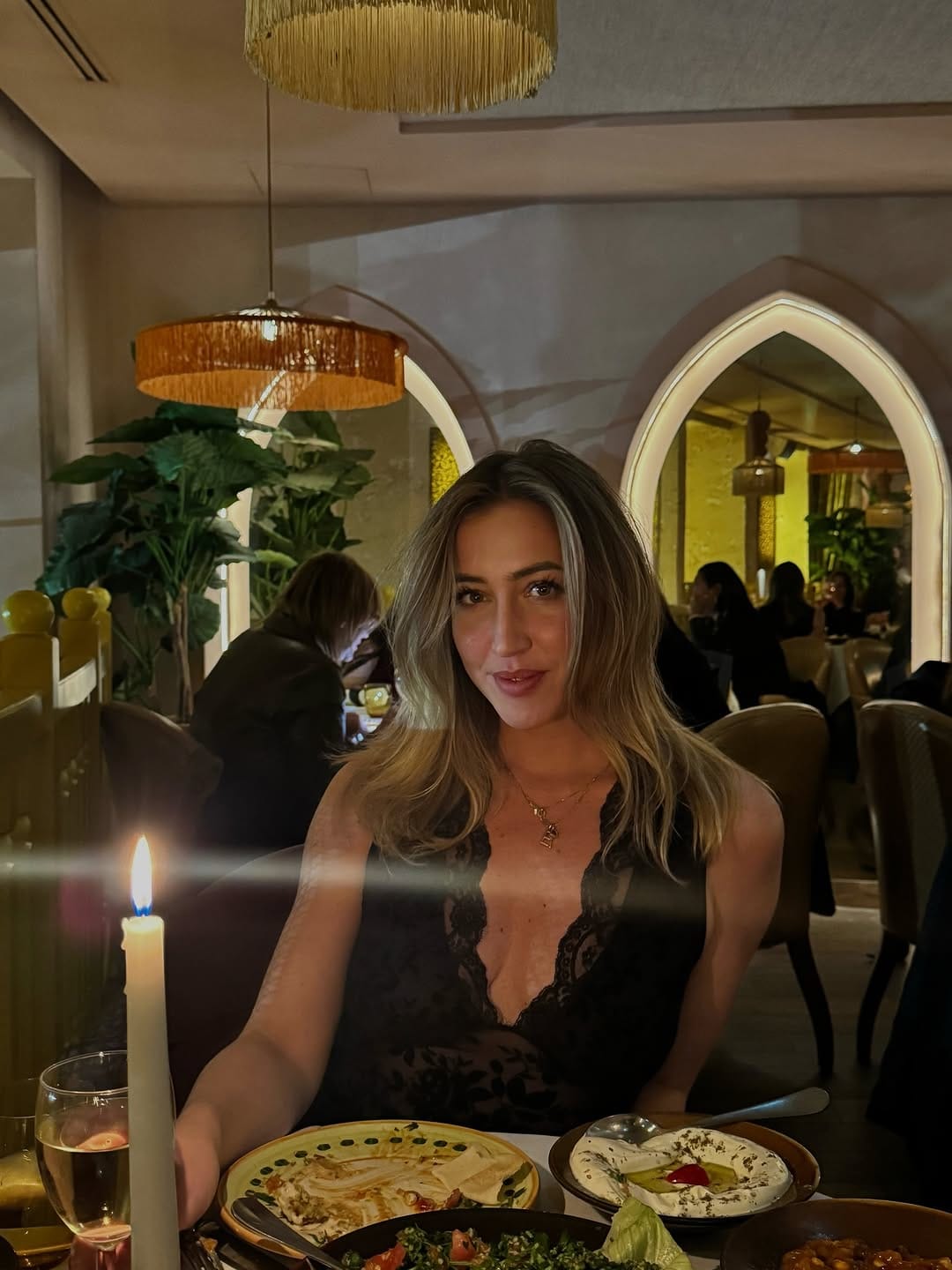 Post 9 by Elyette MO on Instagram (carousel)