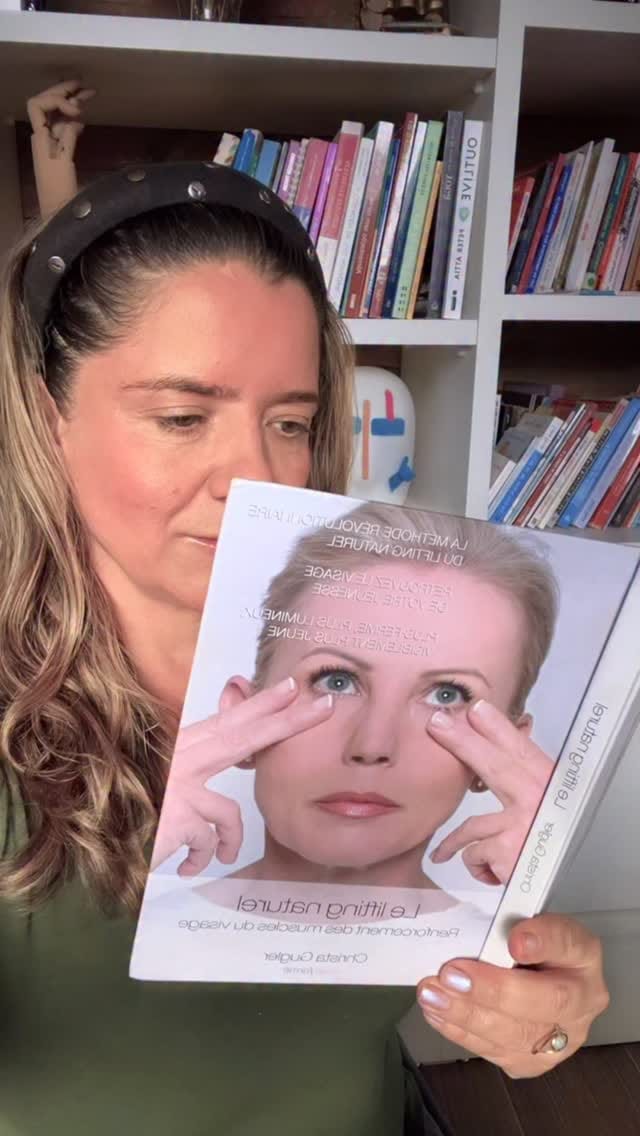 Post 1 by Colette / Escola de Estética Francesa on Instagram (video)