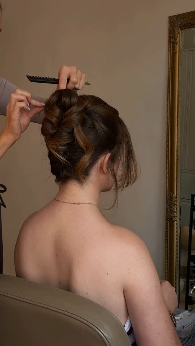 Post 2 by Angie Sierens | Bridal Makeup & Hair on Instagram (video)