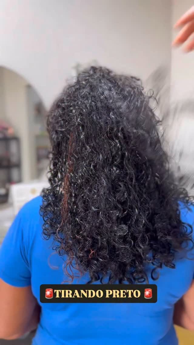 Post 7 by Daniella Lima on Instagram (video)