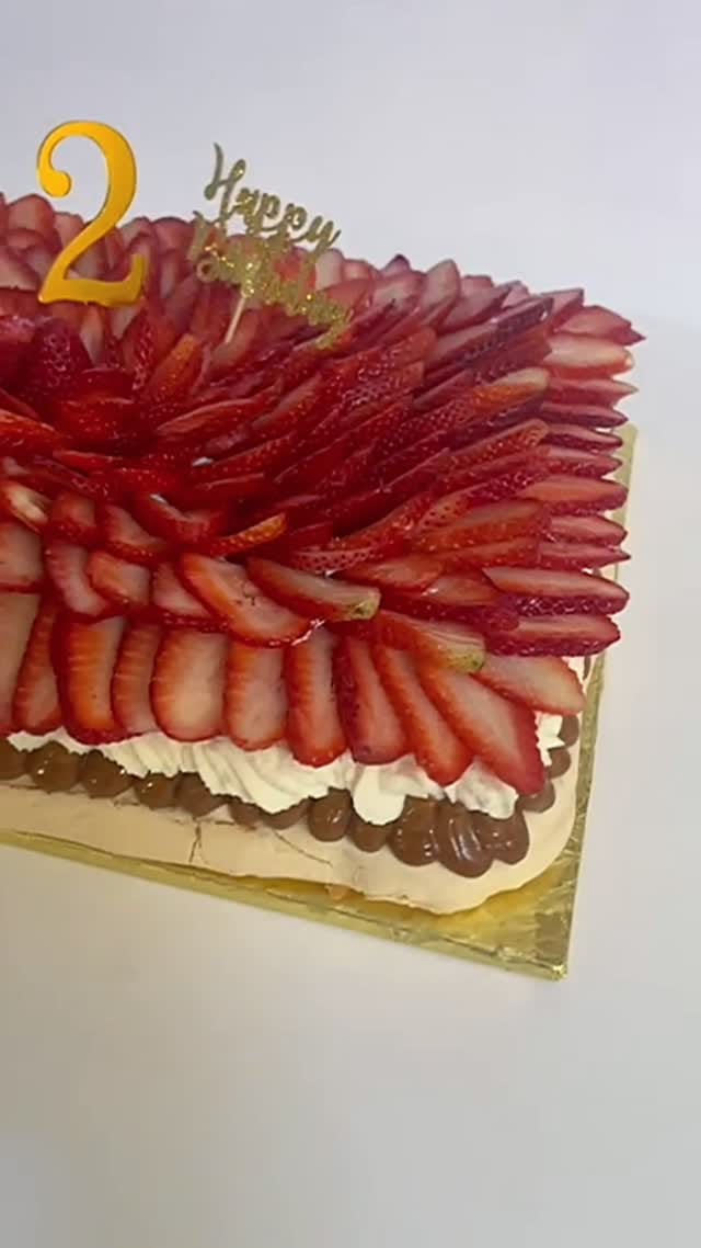 Post 5 by Mary Reigosa Patisserie💓 on Instagram (video)