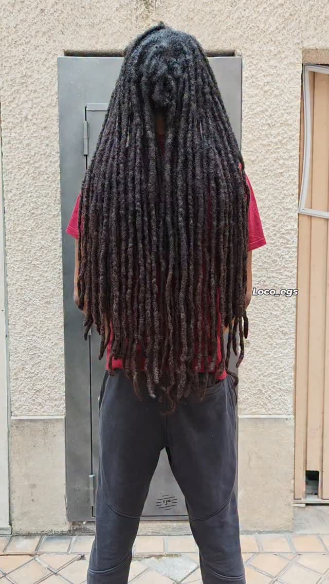 Post 4 by Loco Egs on Instagram (video)