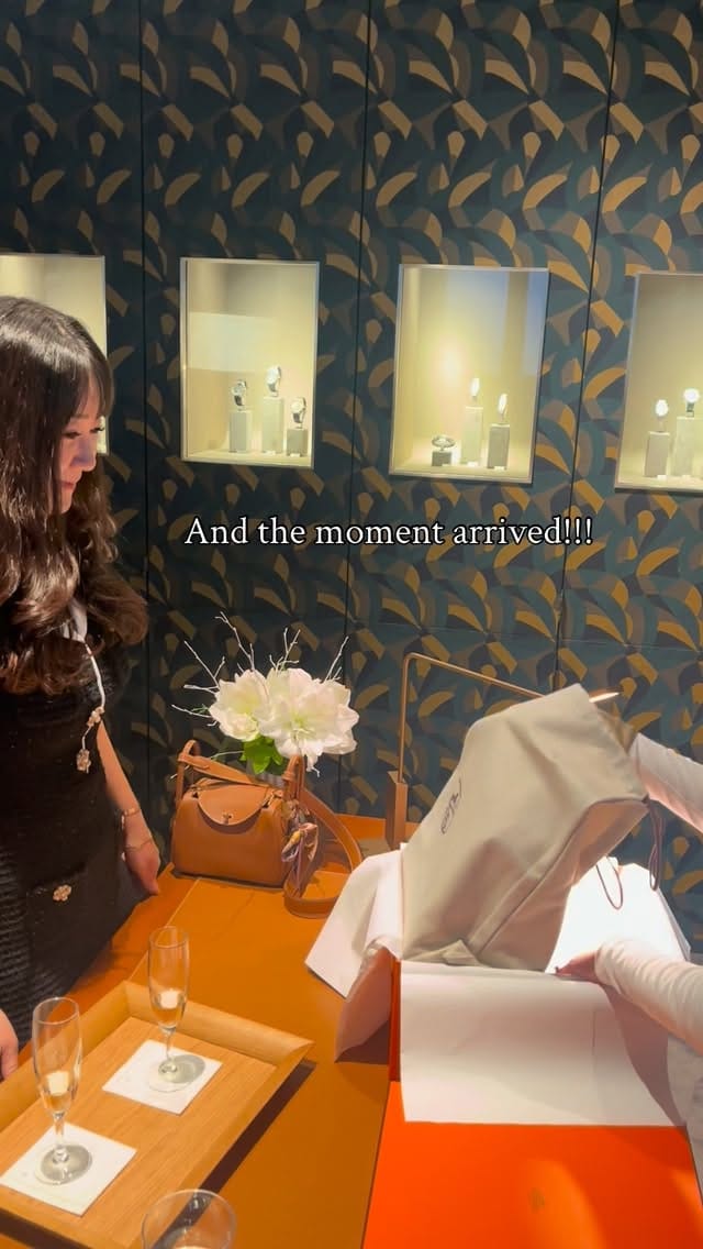 Post 8 by Carol on Instagram (video)
