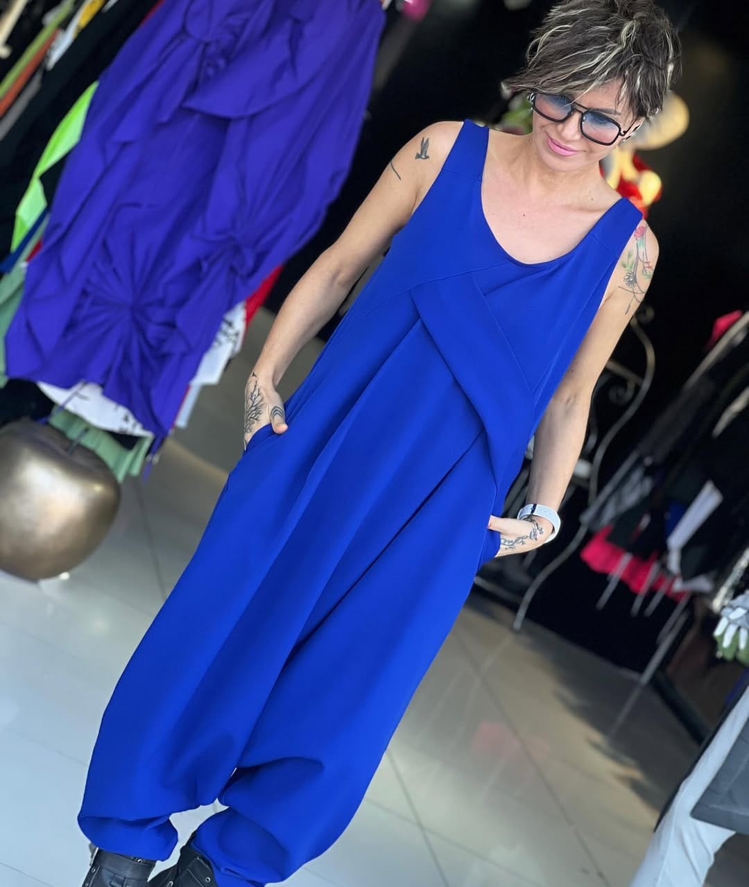 Post 10 by Mossa Butik (#VDR) on Instagram (carousel)
