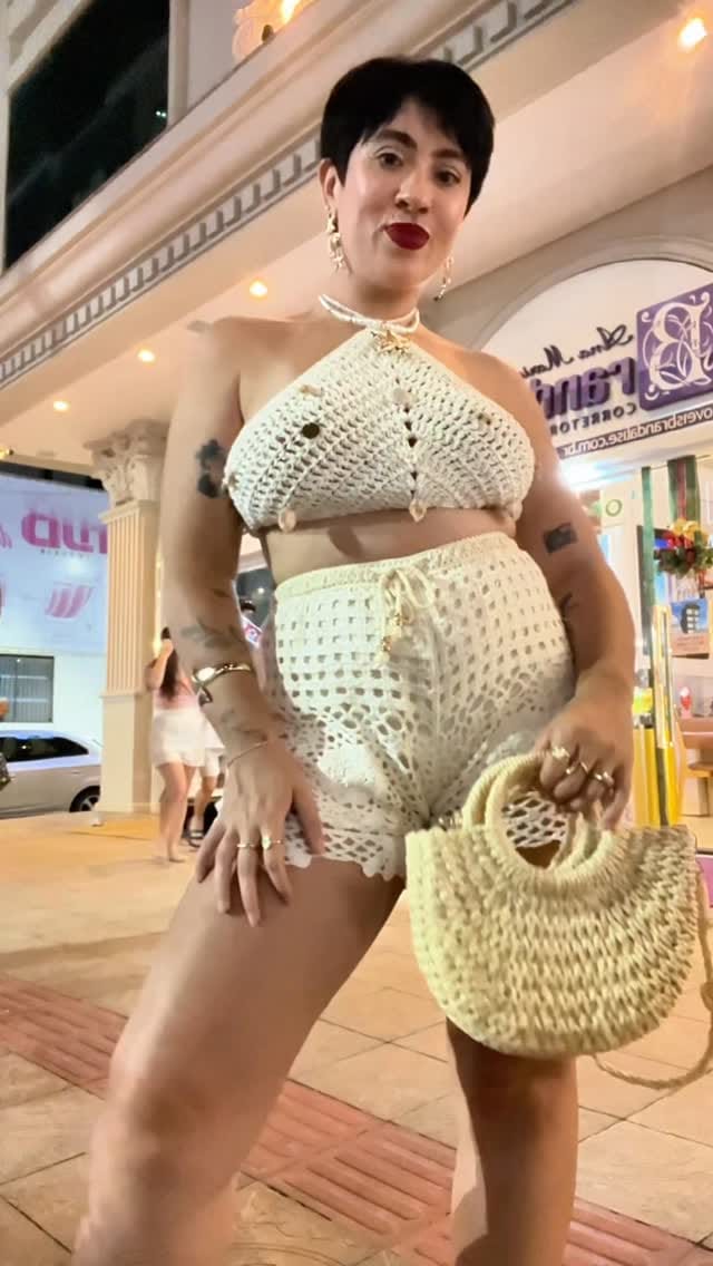 Post 5 by Geri Moraes on Instagram (video)