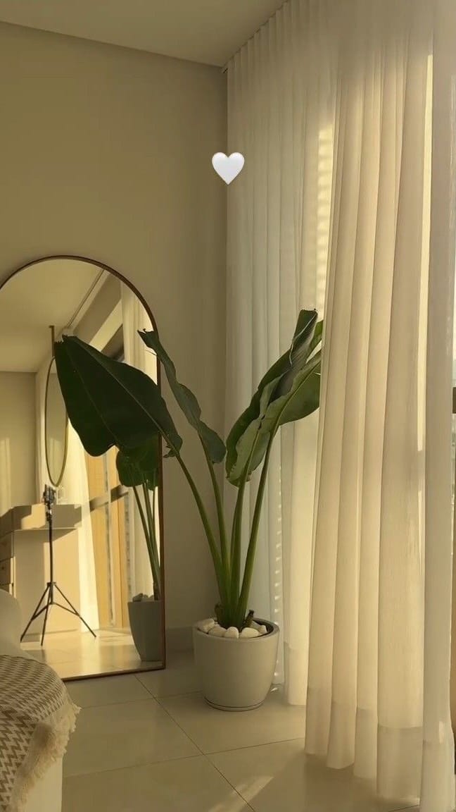 Post 3 by Alexandra 🖤 on Instagram (video)