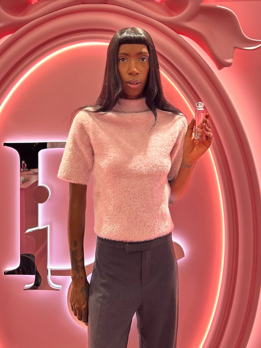 Post 8 by ♡ KEYSHA ♡ on Instagram (carousel)