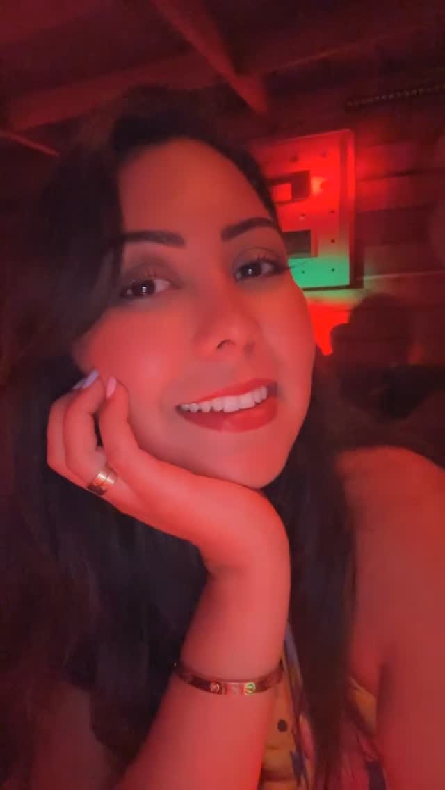 Post 10 by Hind Boulahcen on Instagram (video)
