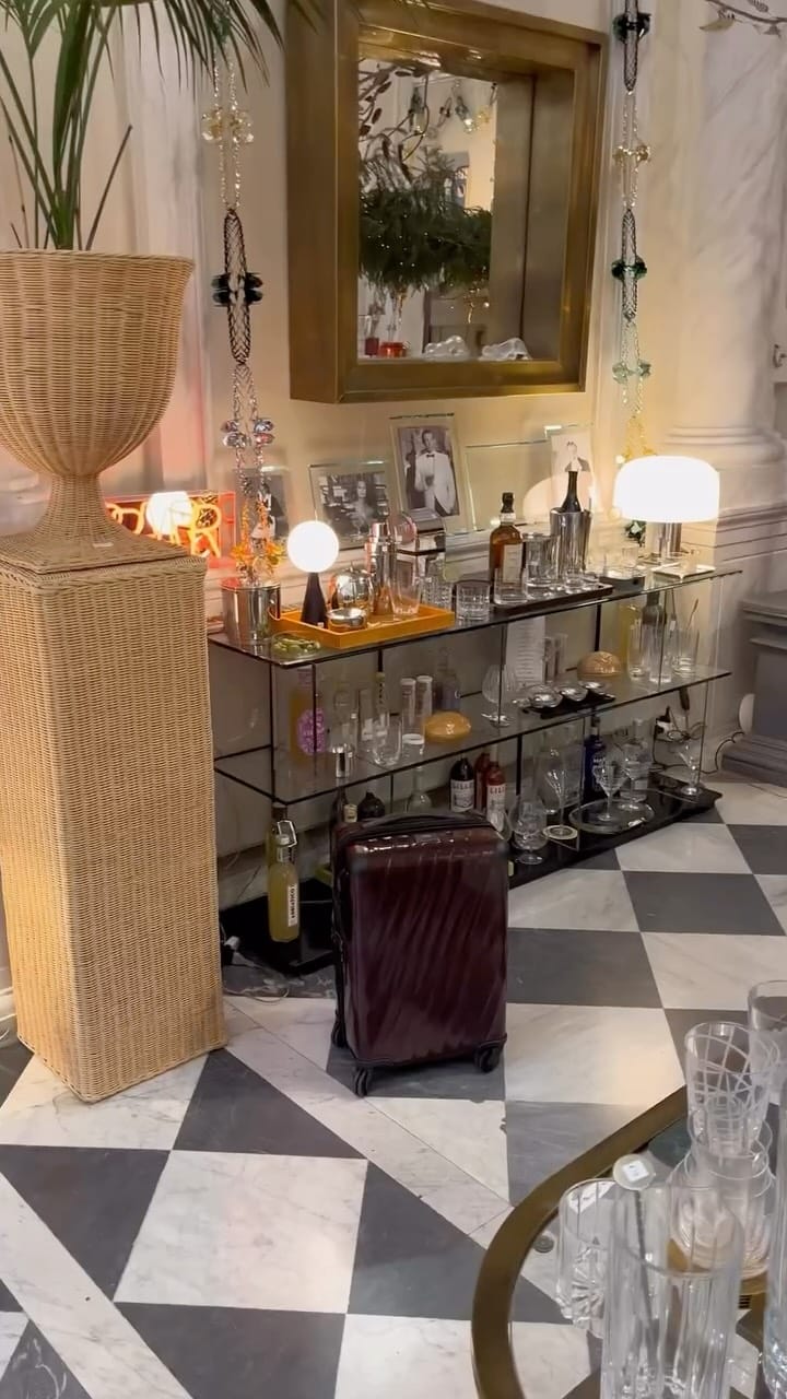 Post 9 by Nessa Lii on Instagram (video)