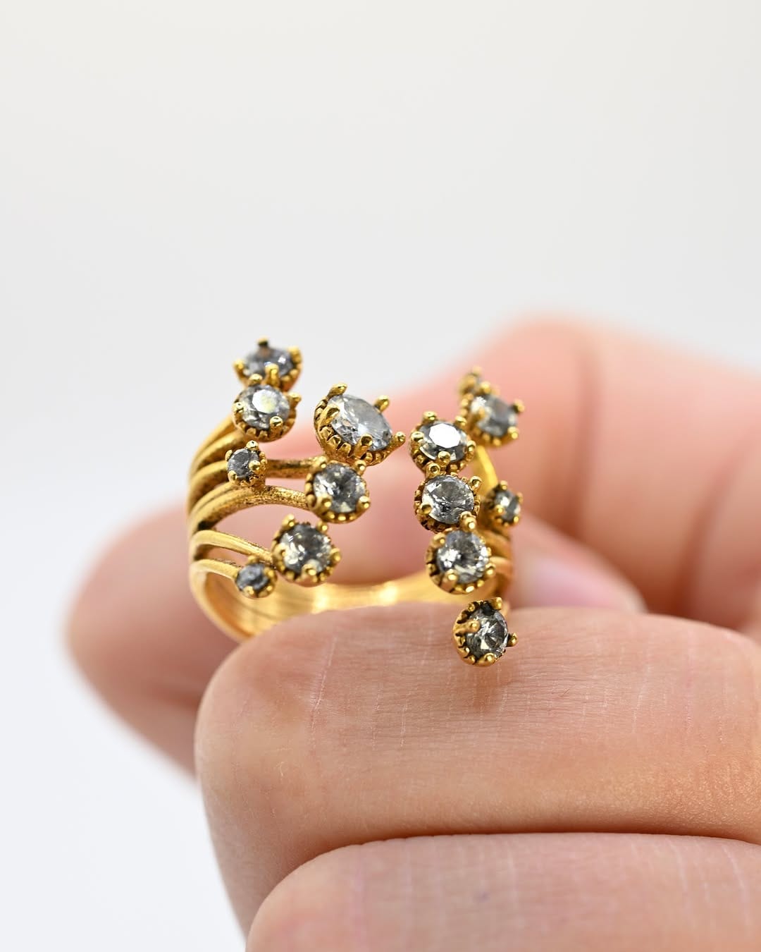 Post 9 by Liaoetfilles.Bijoux Fantaisies Précieuses on Instagram (image)
