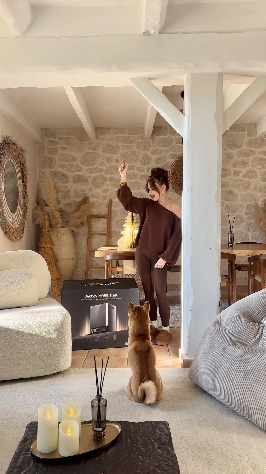 Post 4 by Marine Riou on Instagram (video)