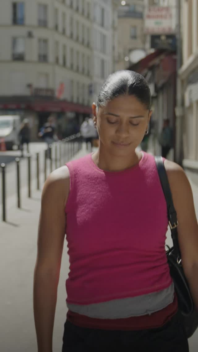 Post 4 by Always France on Instagram (video)