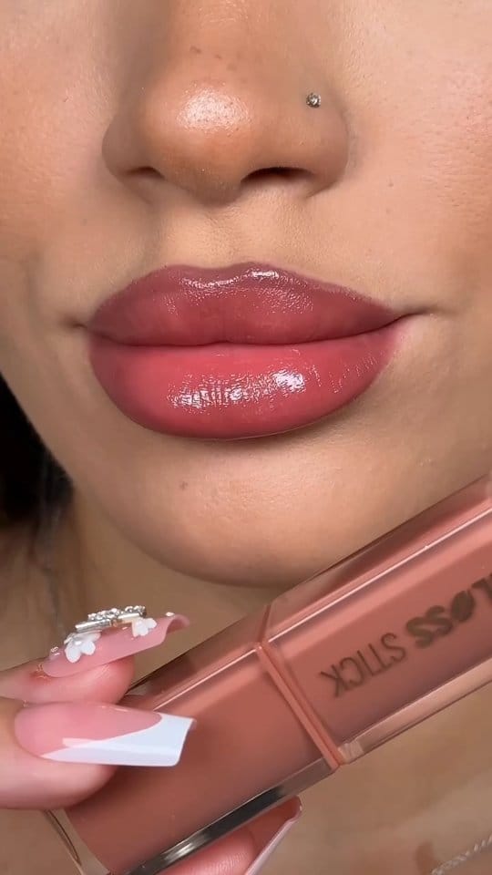 Post 1 by Goglambeautystore on Instagram (video)