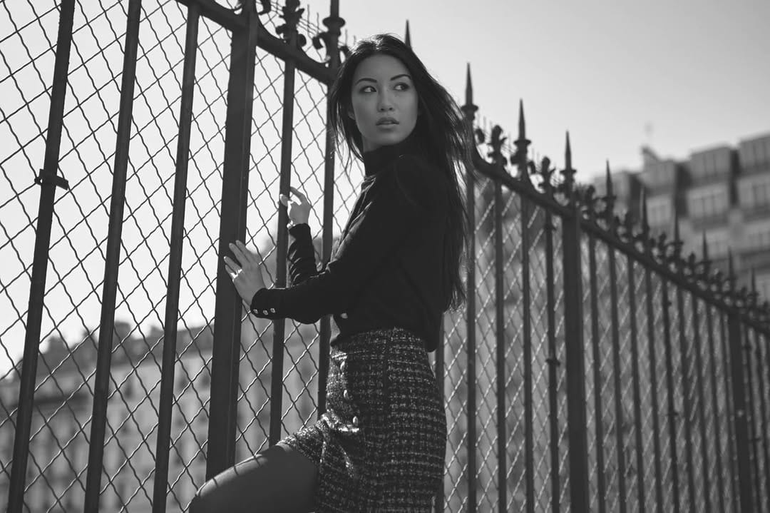 Post 8 by Anna Tran - Modèle asiatique on Instagram (carousel)