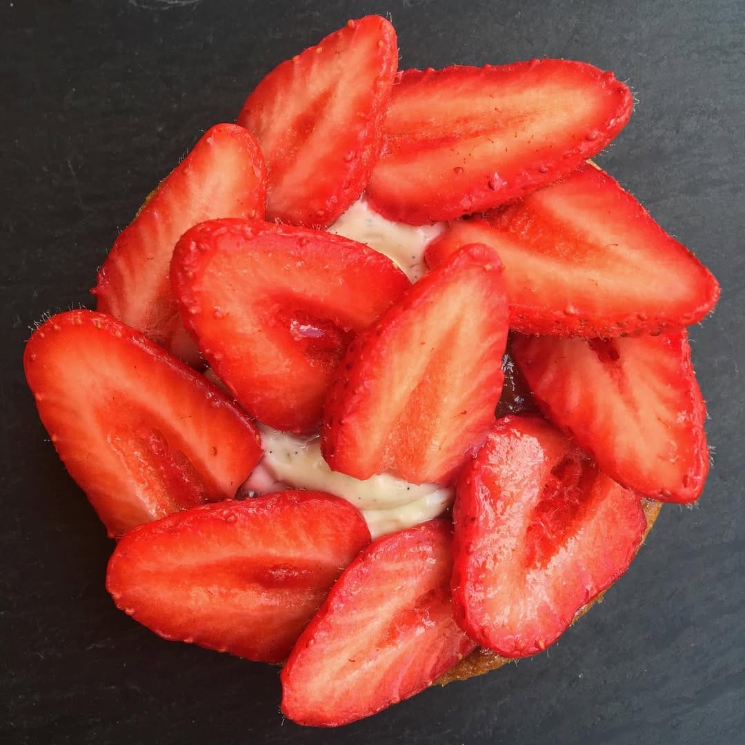 Post 7 by La Pâtisserie des Rêves on Instagram (image)