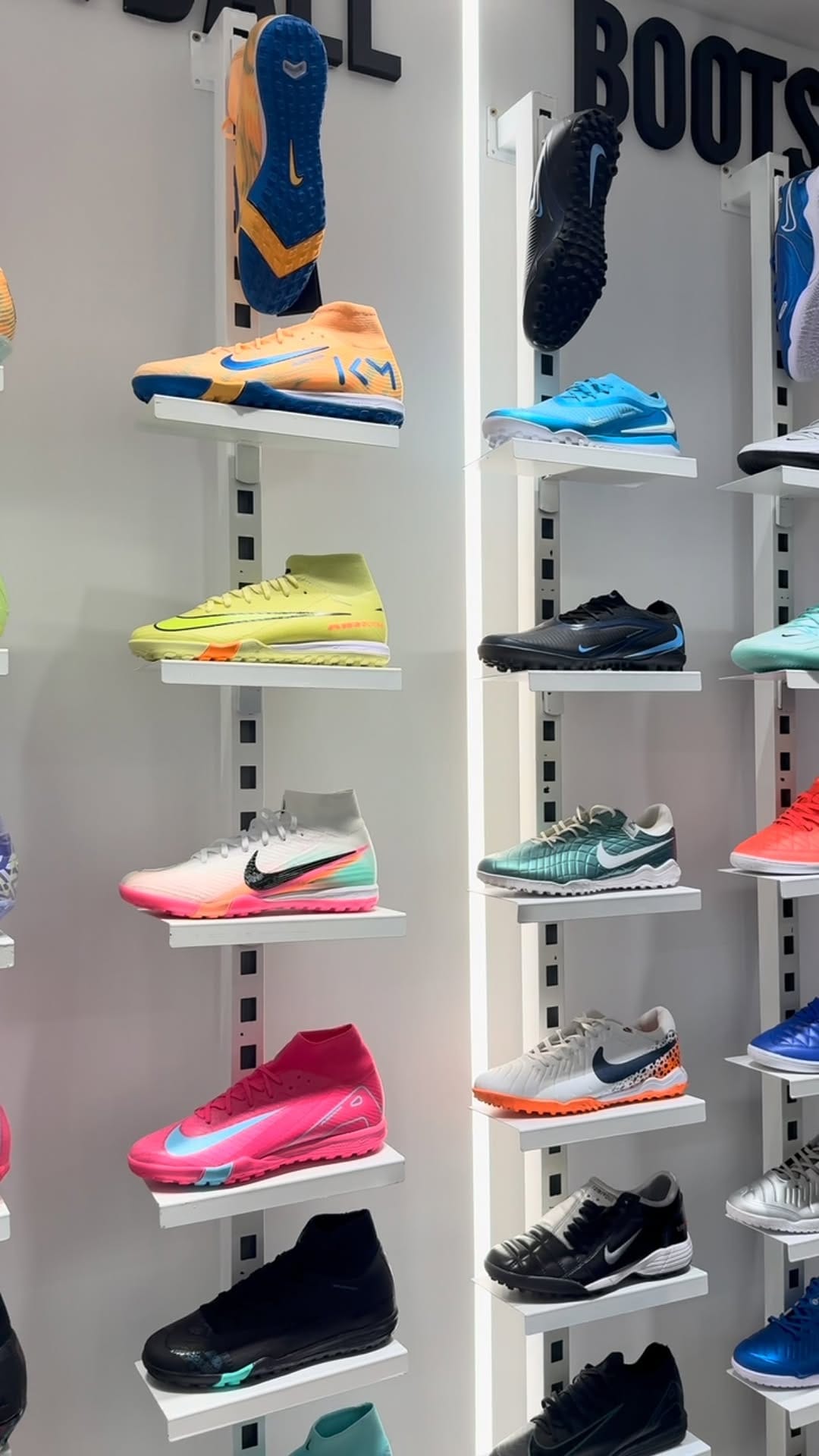 Post 10 by shoesclvb on Instagram (video)