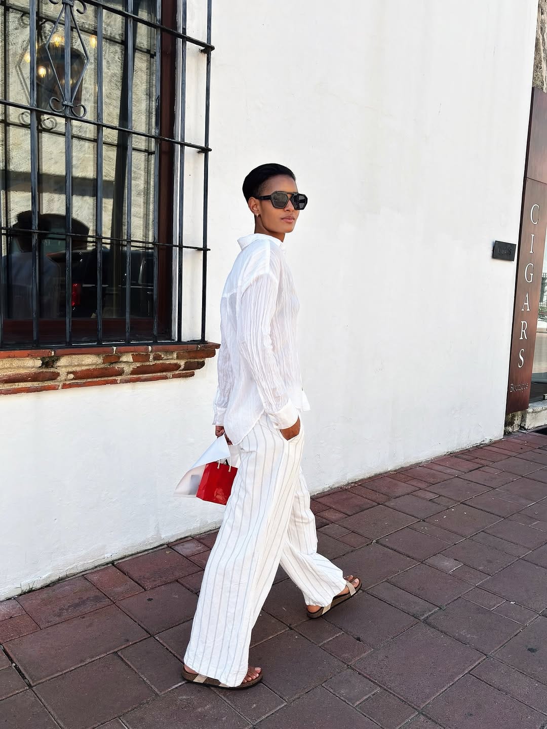 Post 4 by Ysaunny on Instagram (carousel)
