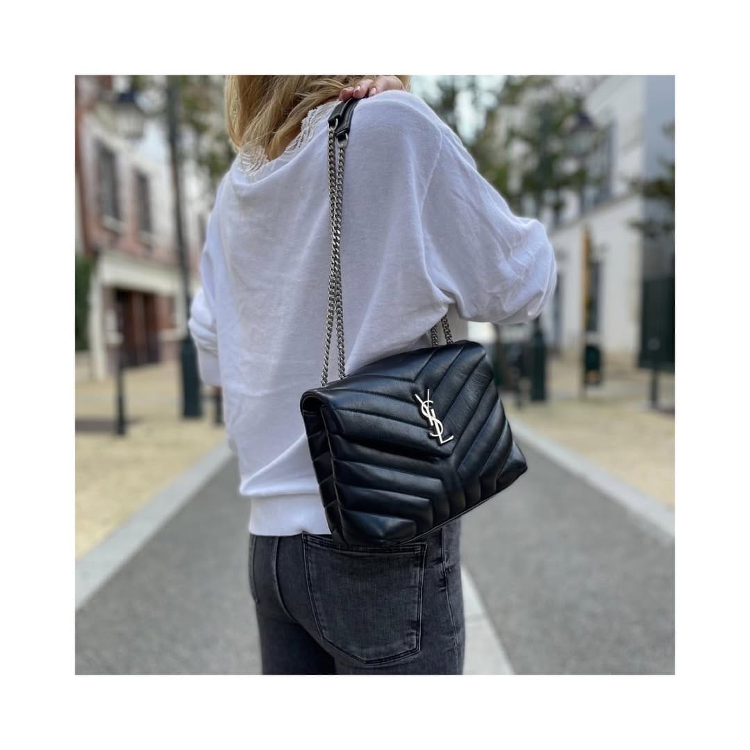 Post 7 by Dépot-Vente d’articles de luxe on Instagram (carousel)