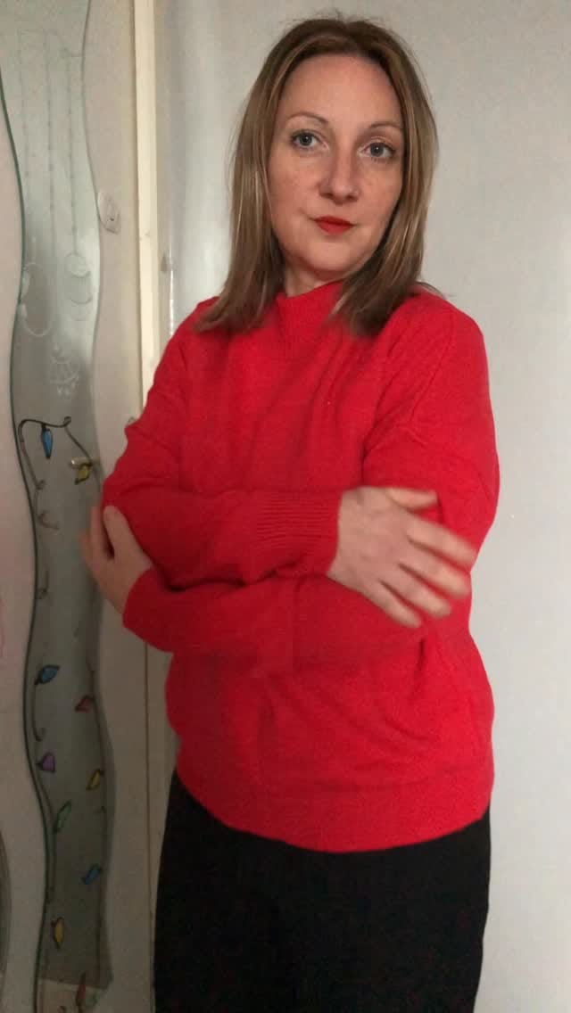 Post 5 by @delfineroullier on Instagram (video)