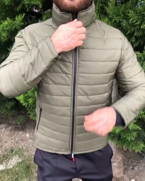 Post 6 by A  S    F A S H I O N on Instagram (video)