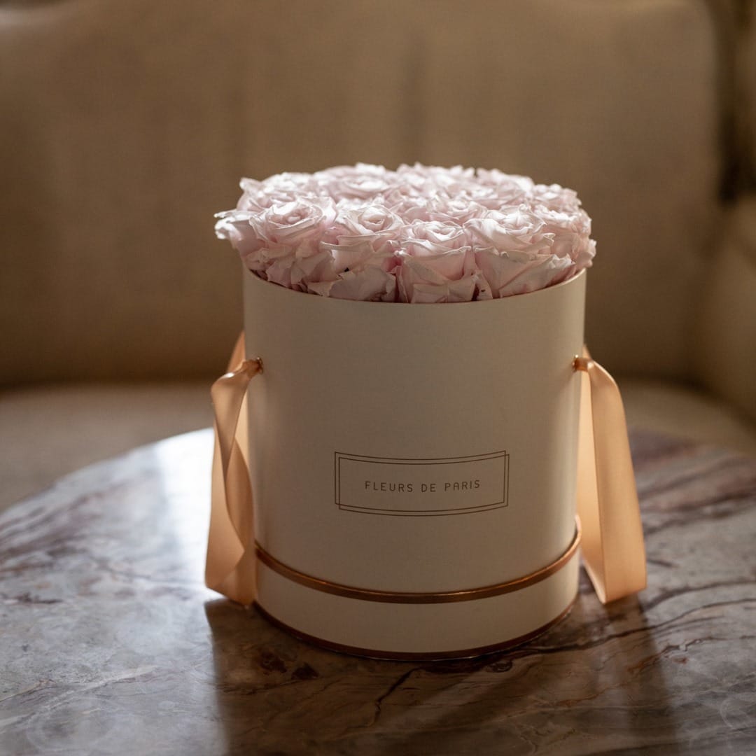 Post 8 by FLEURS DE PARIS on Instagram (image)