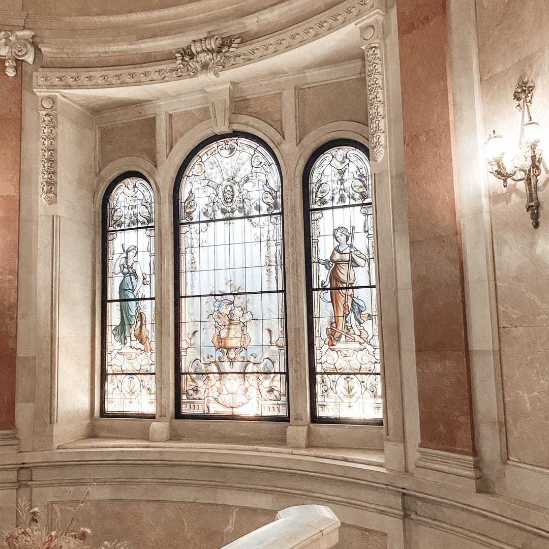 Post 2 by FLEURS DE PARIS on Instagram (image)