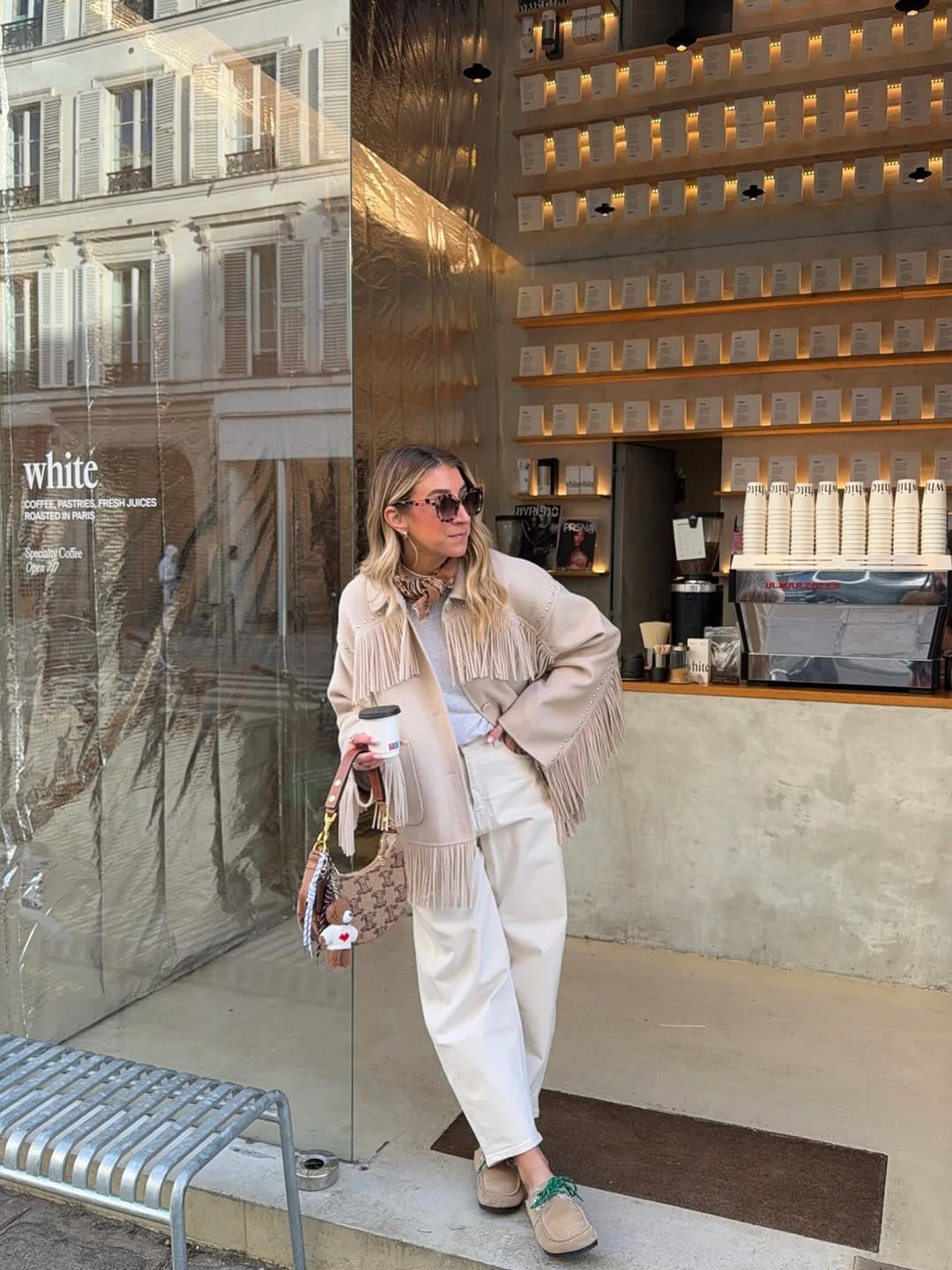Post 6 by Bérénice 🌞 on Instagram (carousel)