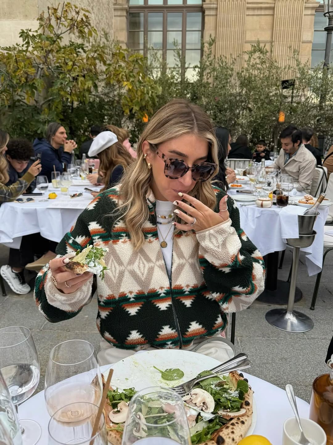 Post 5 by Bérénice 🌞 on Instagram (carousel)