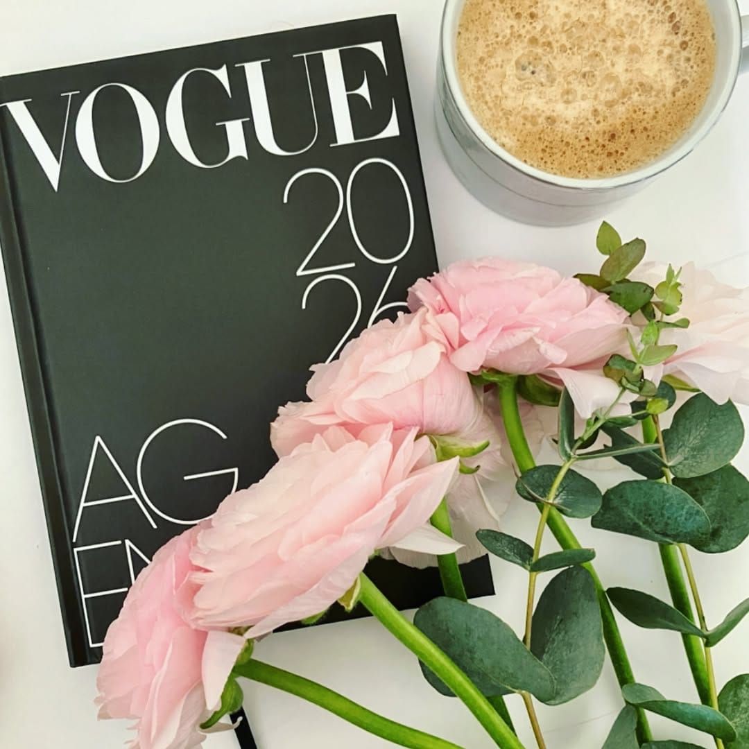 Post 4 by @mybeautymoods on Instagram (image)