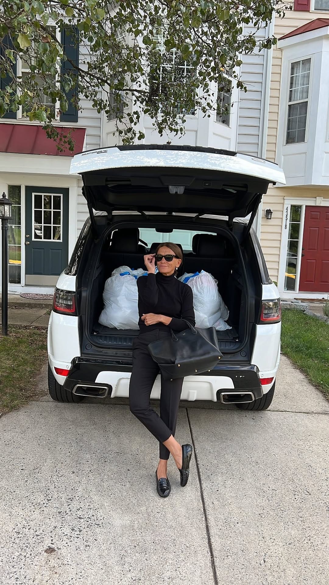 Post 10 by SYLVIA COLELLA on Instagram (video)