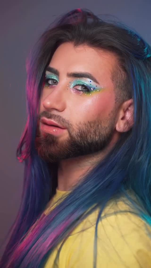 Post 3 by 𝐀𝐝𝐞𝐳𝐳𝐨 𝐁𝐞𝐚𝐮𝐭𝐲 on Instagram (video)