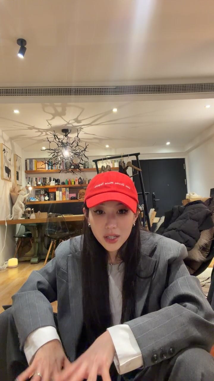 Post 2 by MillyQ on Instagram (video)