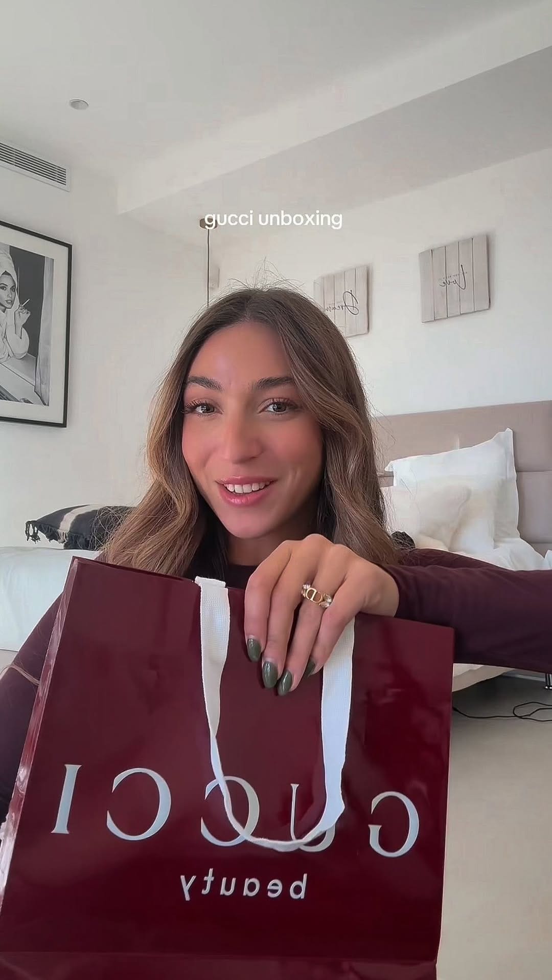 Post 9 by Charlotte Varin on Instagram (video)