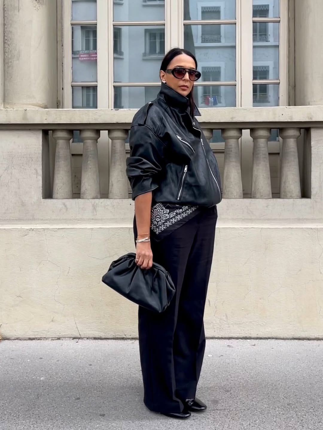 Post 9 by S A L I  / Mode & Lifestyle on Instagram (carousel)