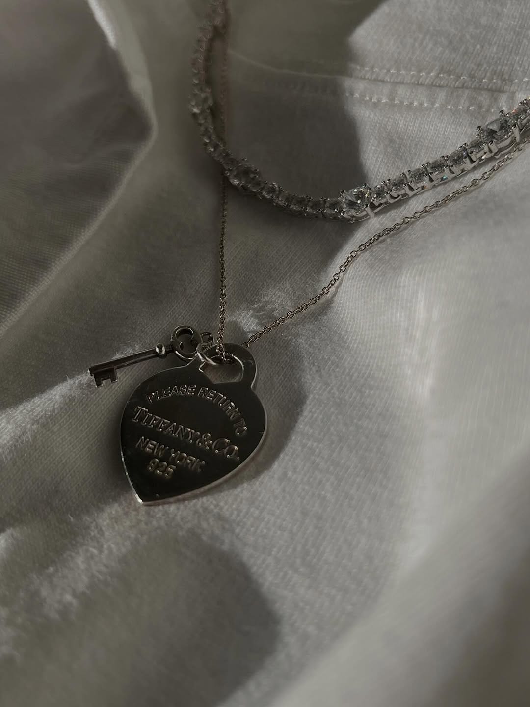 Post 4 by Coffee lover and jewelry enthusiast ☕💎 on Instagram (carousel)